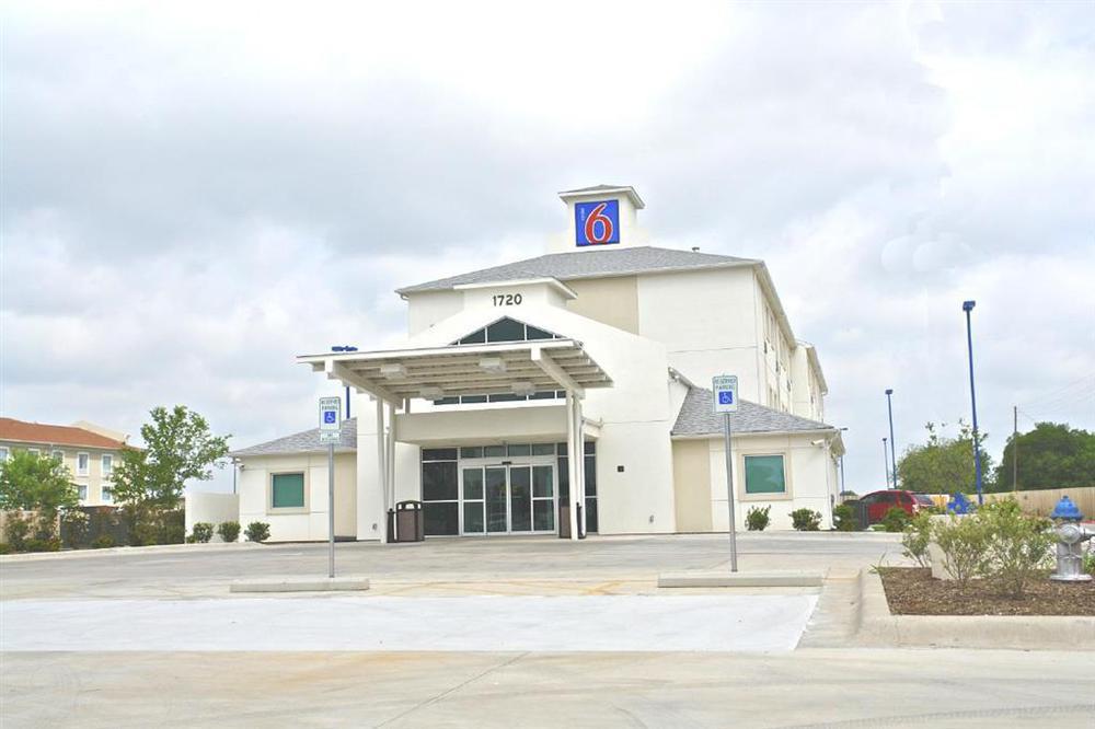 Motel 6-Cleburne, Tx Екстериор снимка